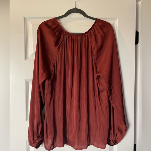 Banana Republic	Satin Balloon-Sleeve Top - Picture 3 of 5